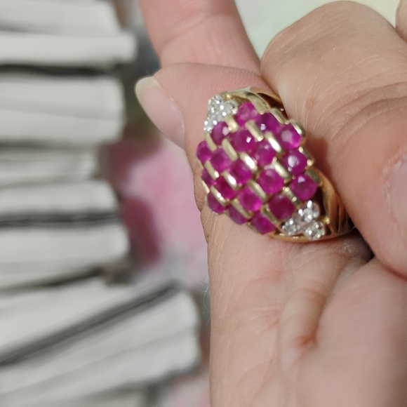 Auth 10k Solid Gold 19 Genuine Ruby Cluster & 6 Genuine Diamonds Ring Sz.7 - Picture 15 of 16